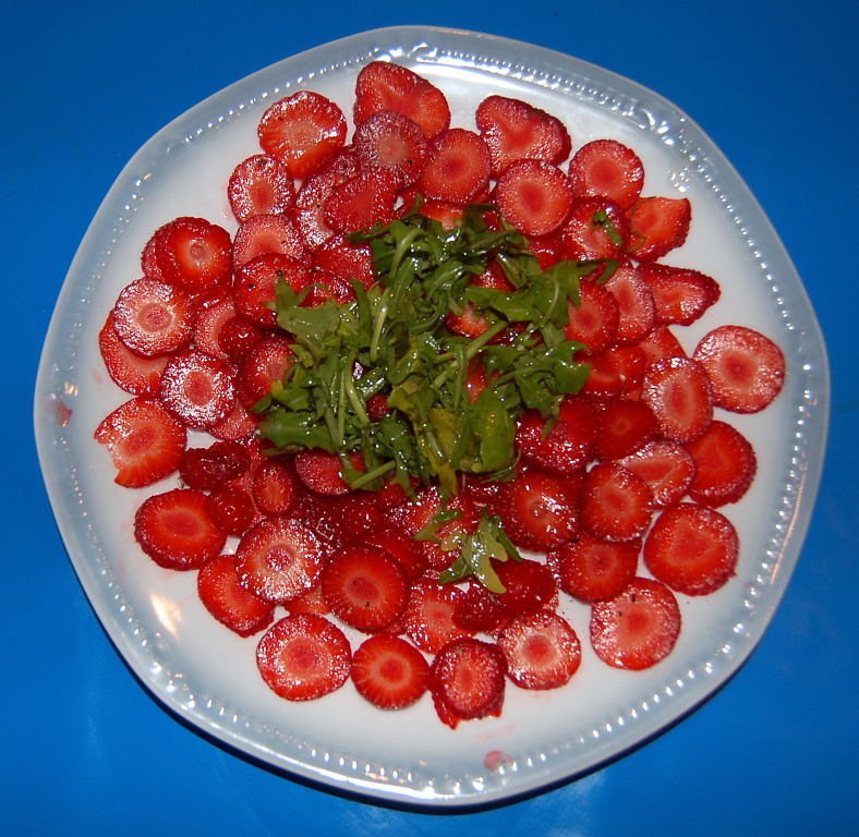 Erdbeercarpaccio mit Rauke – Koch-Wiki