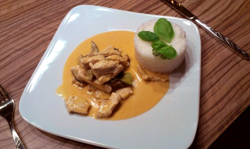 Datei:Rotes Thai Curry.jpeg