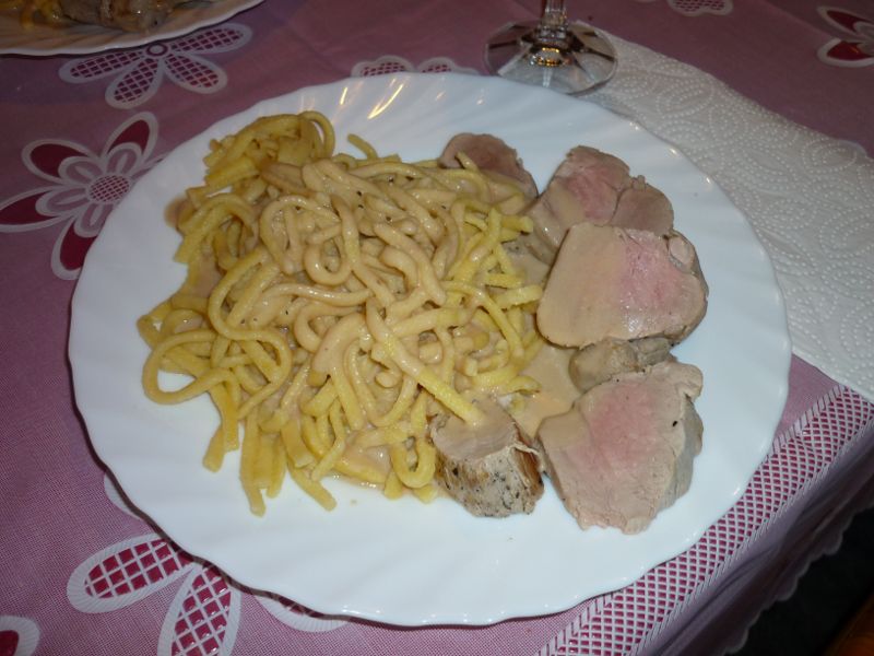 Datei:Schweinefilet auf biersauce.JPG