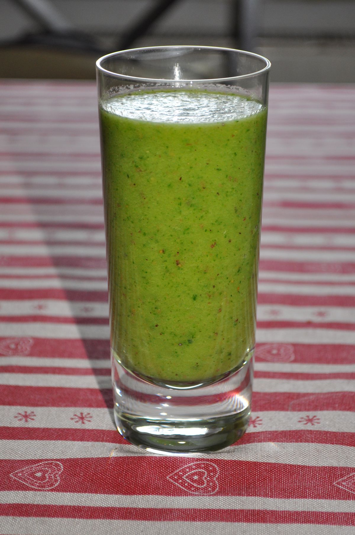 Grüner Smoothie mit Grünkohl, Kiwi und Apfel – Koch-Wiki