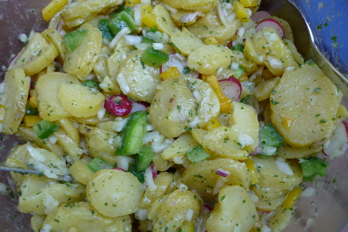 Kartoffelsalat mit frischem Gemüse – Koch-Wiki