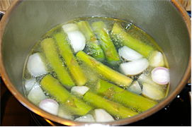 Spargelbouillon Zubereitung 6.JPG