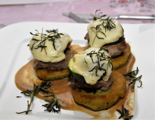 Schweinemedaillons aus dem Ofen mit Kartoffeltalern – Koch-Wiki