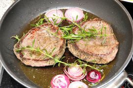 Steak mit Pfannengemüse-4-CTH.JPG