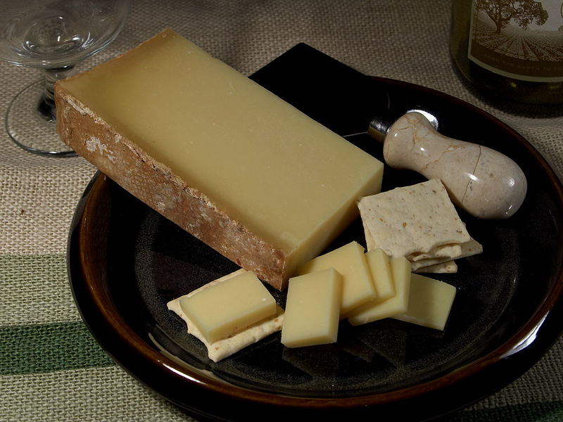 Datei:Cheese 37 bg 052606.jpg