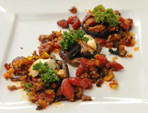 Champignons, gefüllt mit Chorizo