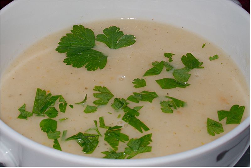 Datei:Kerbelknollencremesuppe.jpg