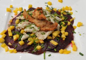 Zander mit Rote-Bete-Mango-Salat