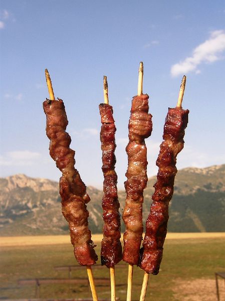 Datei:Arrosticini 014 (RaBoe).jpg