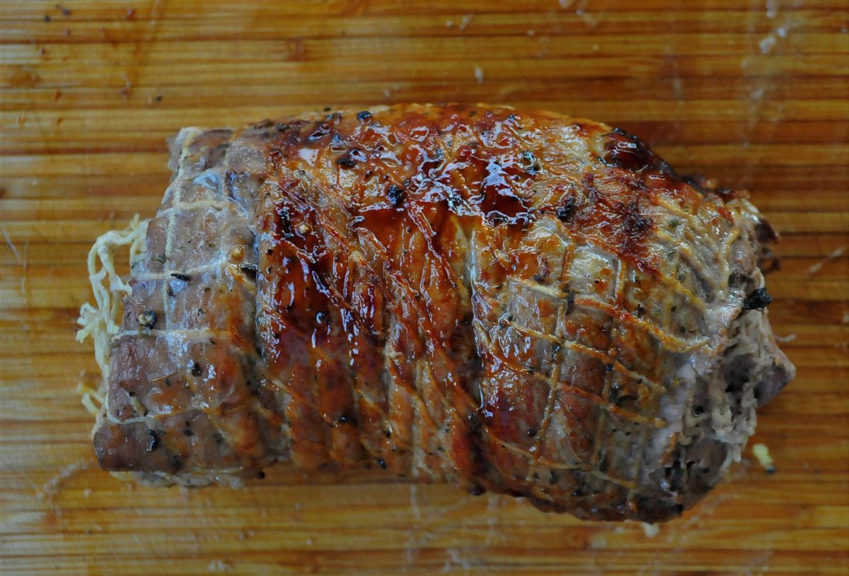 Schweinerollbraten vom Grillspieß – Koch-Wiki
