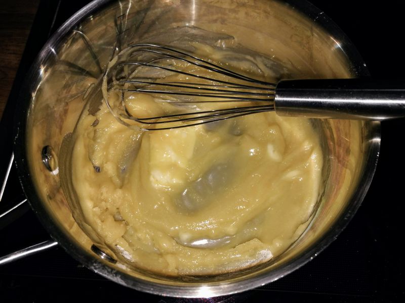 Datei:Bechamel Butter Mehl.jpg