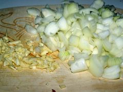 Zwiebeln und Knoblauch