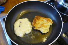 Die Struwen von beiden Seiten goldbraun braten, aber nicht zu dunkel.