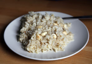 Kokosrisotto mit Cashewkernen