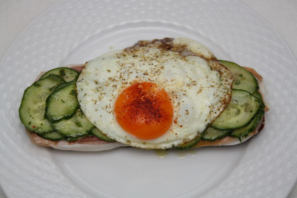 Schinkenbrot mit Spiegelei – Koch-Wiki