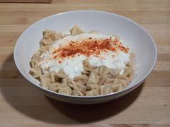 Kayseri Mantisi Türkische Tortellini mit kerniger Joghurt-Knoblauch-Sauce