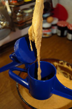 dinkelsp-tzle-mit-dinkel-und-weizenmehl-koch-wiki