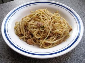 Spaghetti mit Thunfisch