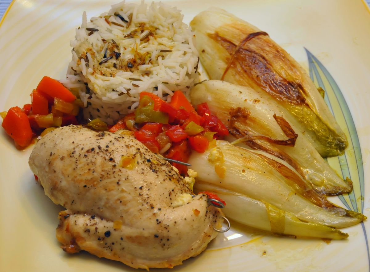 Gefüllte Hühnerbrust mit Chicorée und Basmatireis – Koch-Wiki