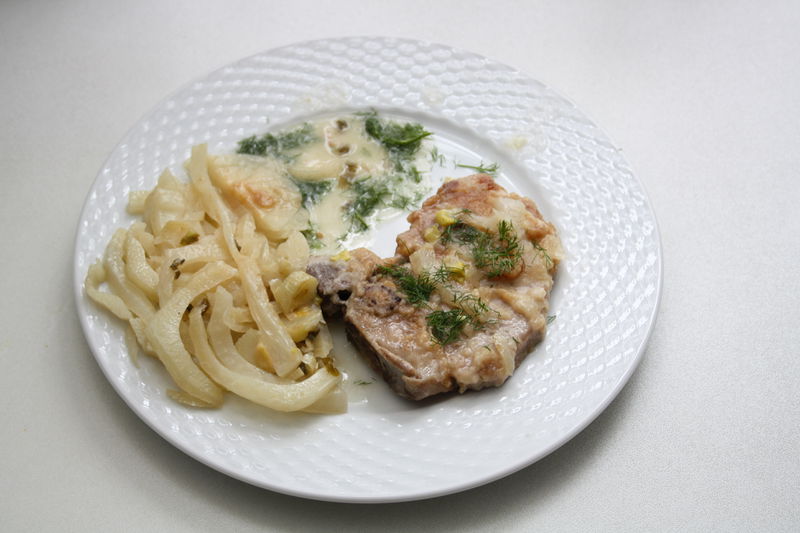 Datei:Schweinekoteletts mit Fenchel 01.jpg