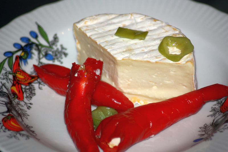 Datei:Käse mit Rotschmiere.JPG