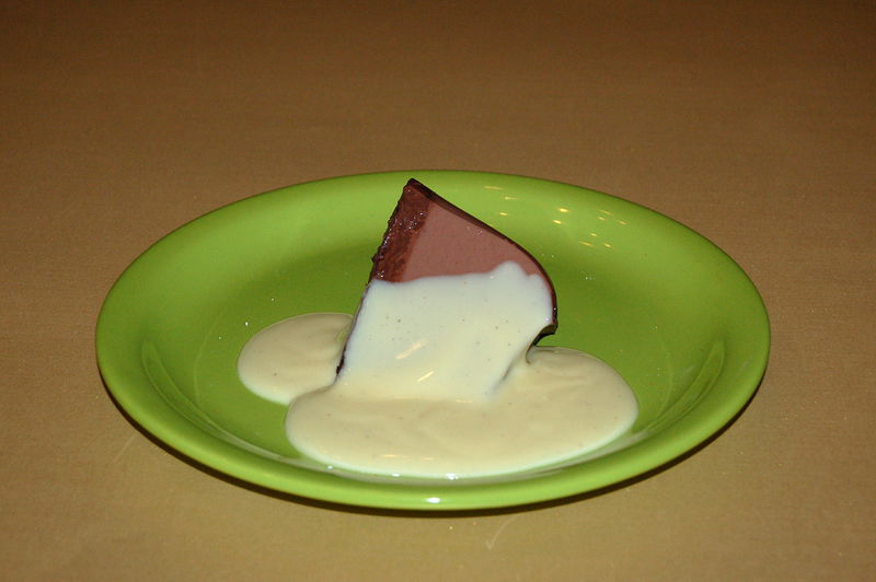 Datei:SchokoWackelpudding1-2.jpg