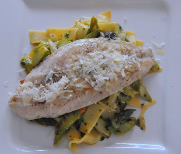Spargel-Tagliatelle mit Bärlauchpesto und gebratenem Zander – Koch-Wiki