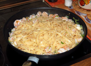 Gebratene Scampi mit Frühlingszwiebeln