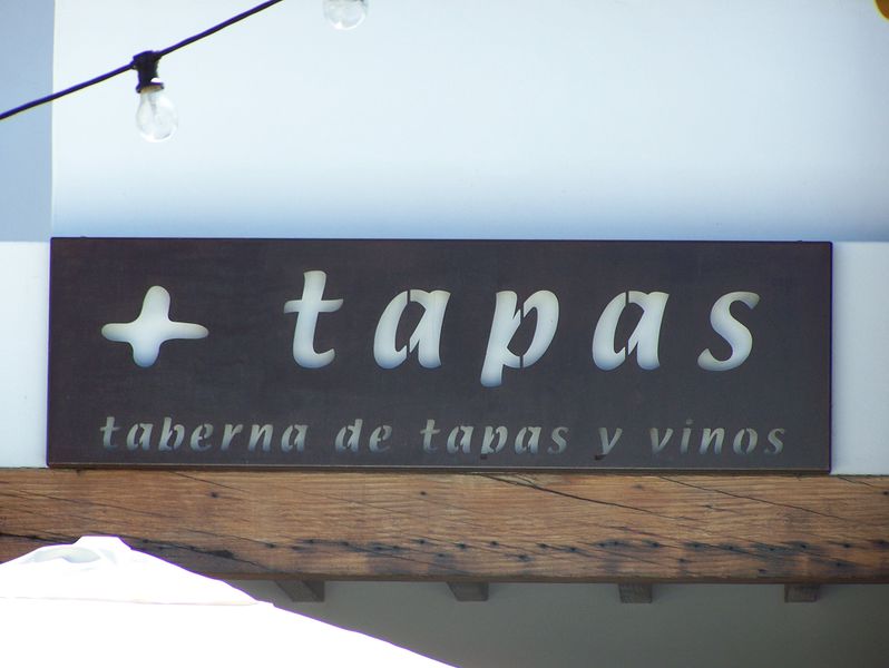 Datei:Tapas Bar.jpg