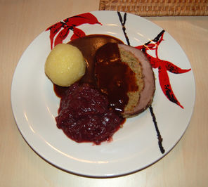 Gefüllter Kalbsrollbraten