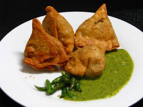 Samosa (orientalische Vorspeise)