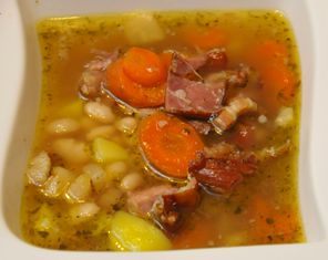 Weiße-Bohnen-Suppe mit Kasseler