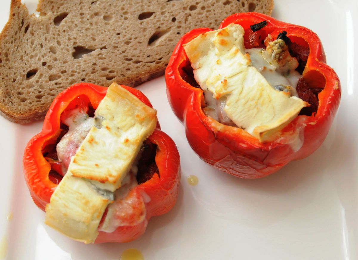 Paprikaschoten, gefüllt mit Chorizo und Champignons – Koch-Wiki