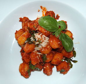 Gnocchi mit Pesto