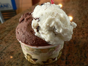 Stracciatella-Eis