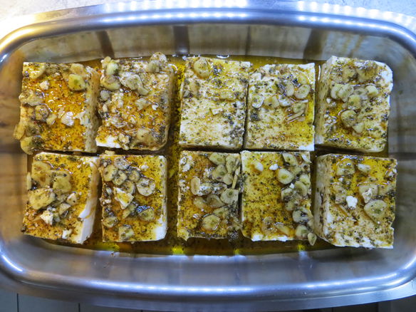 Überbackener Feta mit Tomatensauce – Koch-Wiki Überbackener Feta mit Tomatensauce – Koch-Wiki