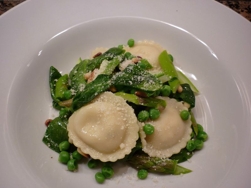 Datei:Ravioli Pasta Salad.jpg